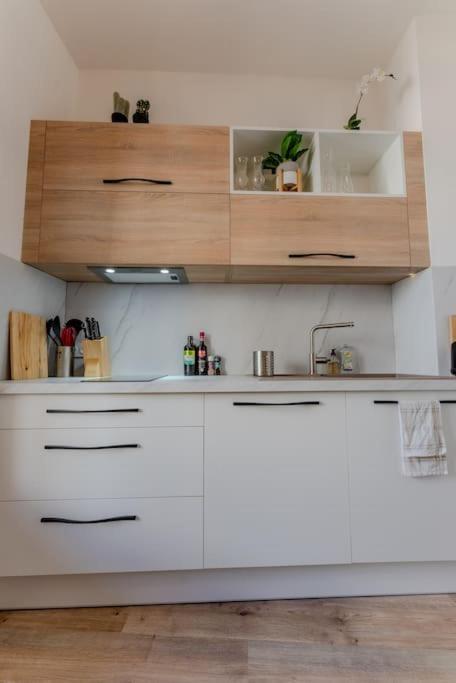 L'Echappee Chic Au Coeur De Valence Appartement Valence  Buitenkant foto